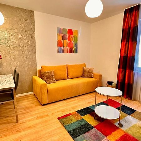 The Prince'S Neighbour Apartment Budapest With Free Garage Esterno foto