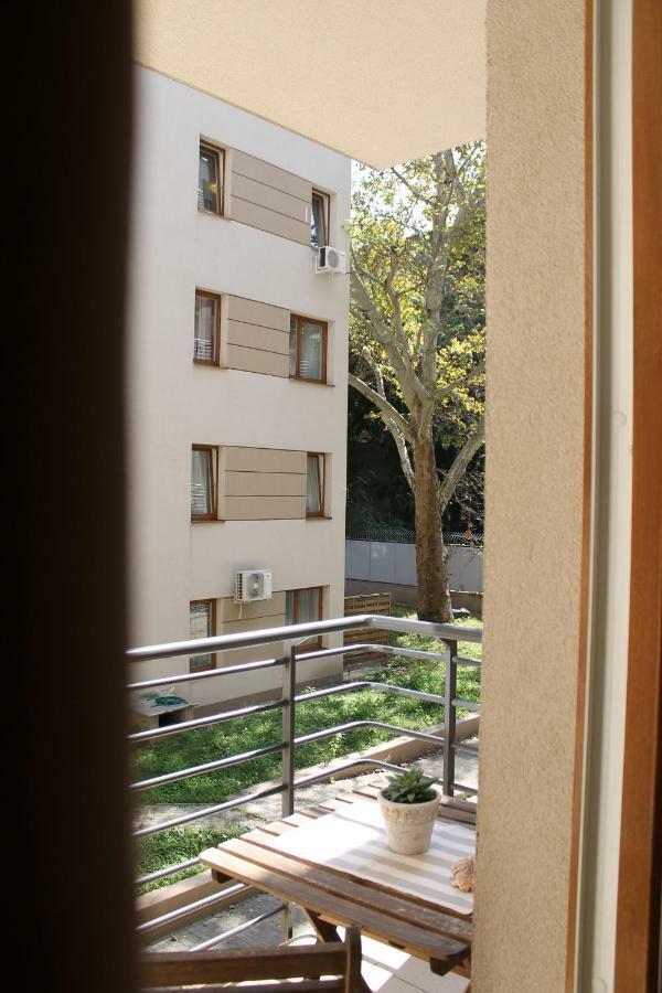 The Prince'S Neighbour Apartment Budapest With Free Garage Esterno foto