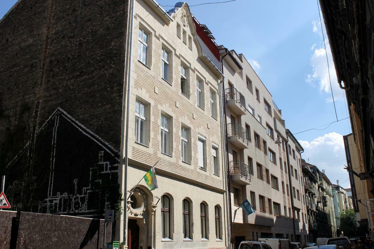The Prince'S Neighbour Apartment Budapest With Free Garage Esterno foto